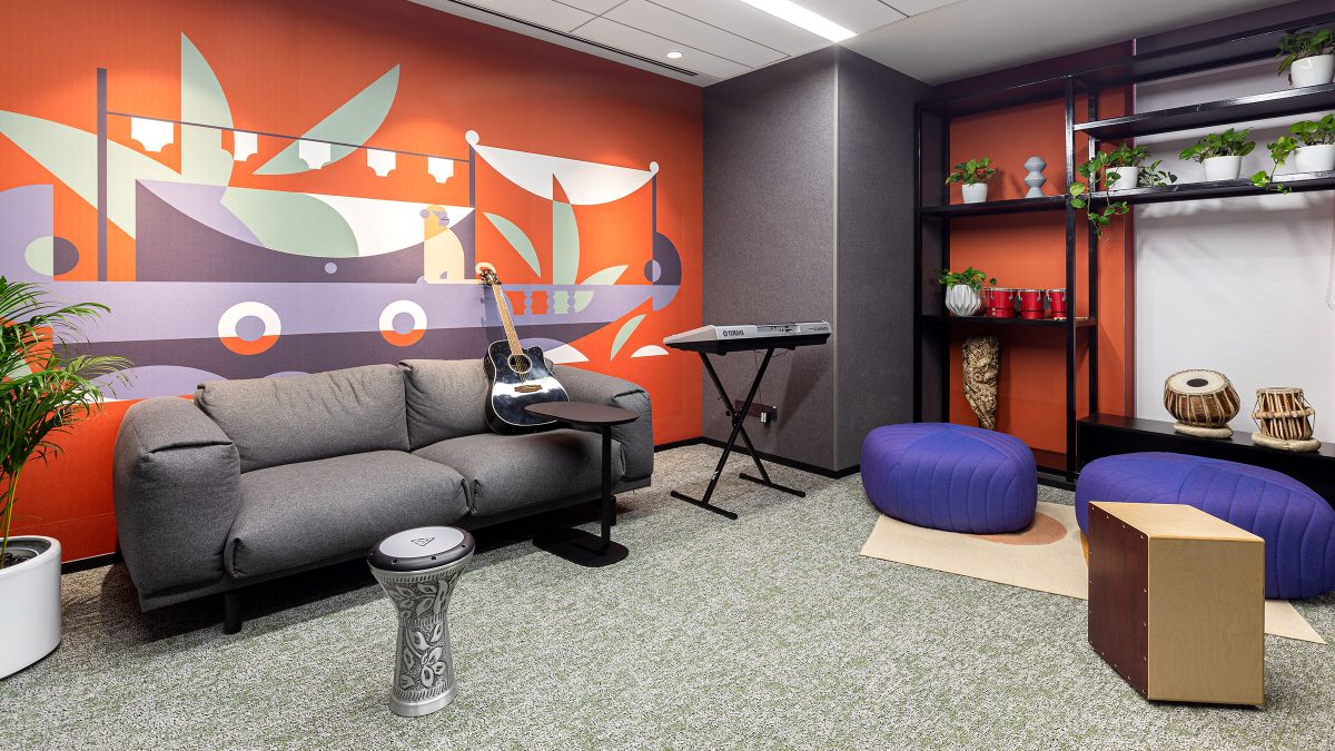 Lounge with musical instruments