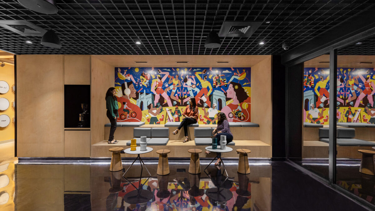 Mumbai wall art in global media company