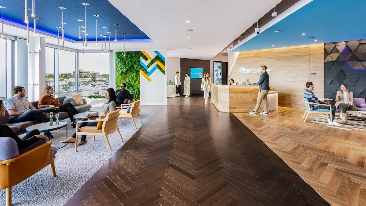 High-end materials and detailing, including custom colour-changing lighting, further immerse in the brand experience for impact within the customer experience centre’s reception lobby.