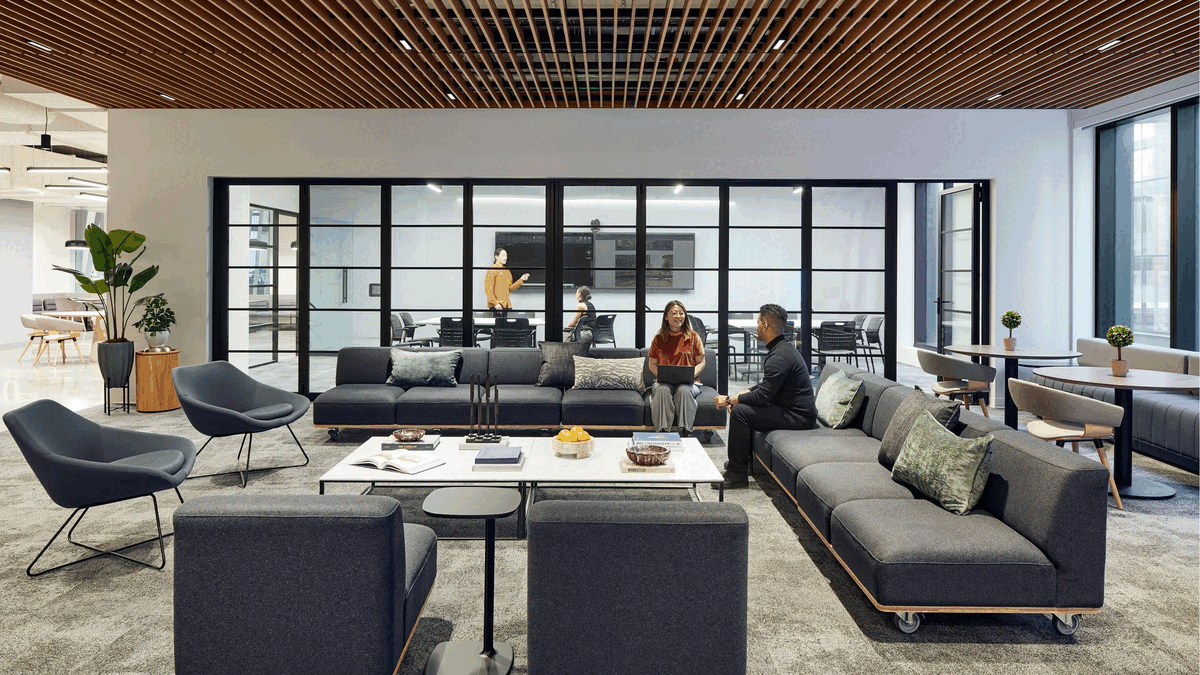 Adaptive workplace design.